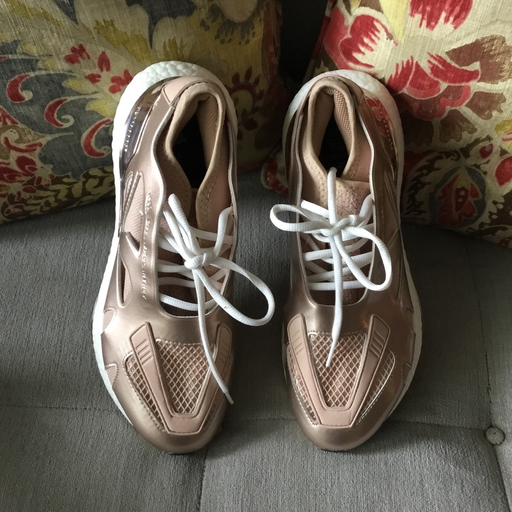 Stella McCartney UltraBoost 22.  Rose Gold.  US Size 9.